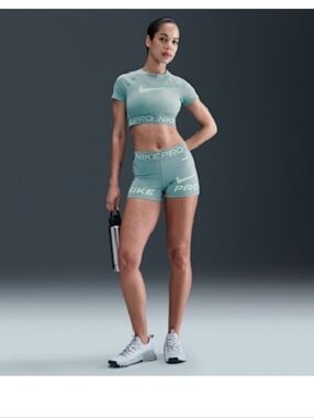 Nike Pro 3"shorts